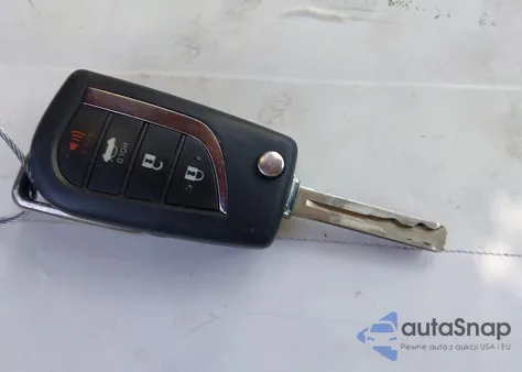 2020 Toyota Corolla Le z USA, uszkodzony, nr VIN 5YFEPRAE2LP068195